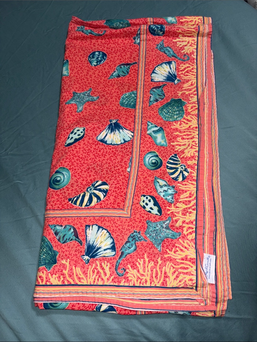 Like new Vintage April Cornell cotton seashell Tablecloth 60” x 112” coastal